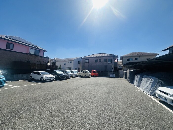 サン・フォレストの物件外観写真