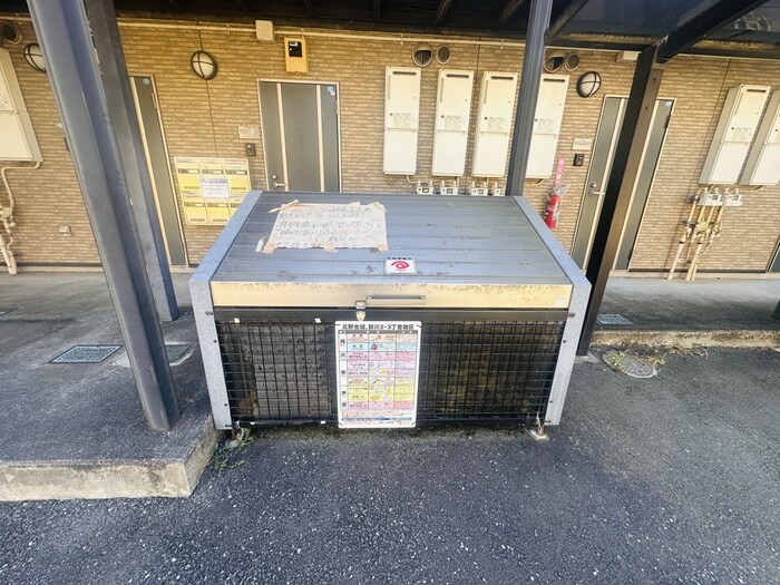 サン・フォレストの物件外観写真