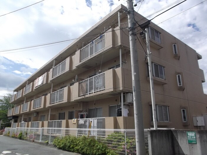 くりいむマンションの物件外観写真