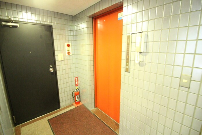 ルトゥール駒込の物件外観写真