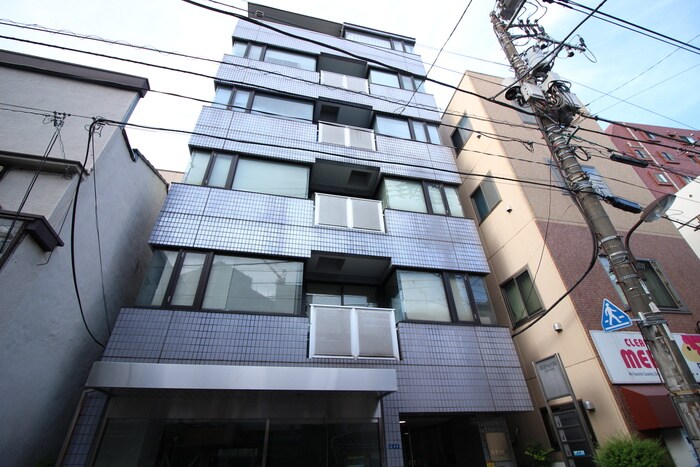 ルトゥール駒込の物件外観写真