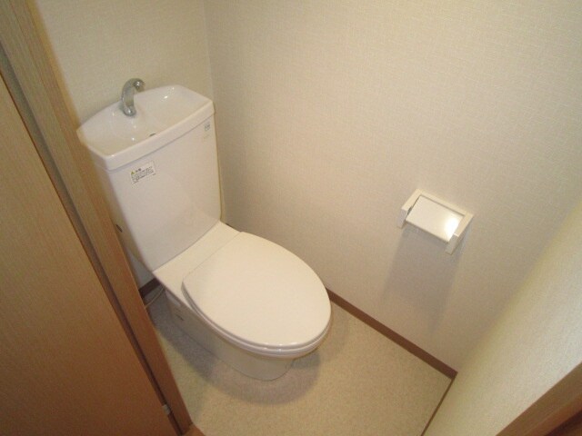 ヴィ－タ江原の物件内観写真