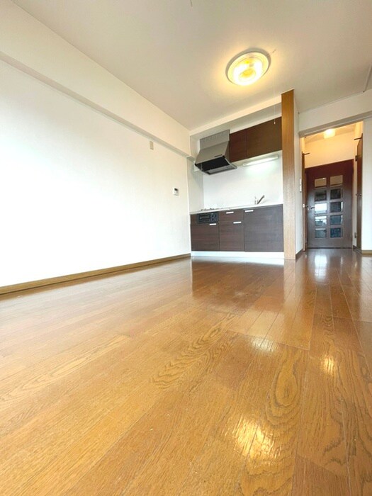 ロイヤルプレステージの物件内観写真