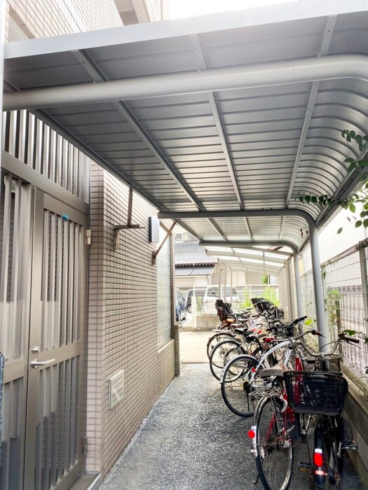 ロイヤルプレステージの物件外観写真