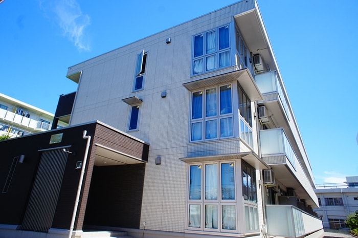 マリアエレナの物件外観写真