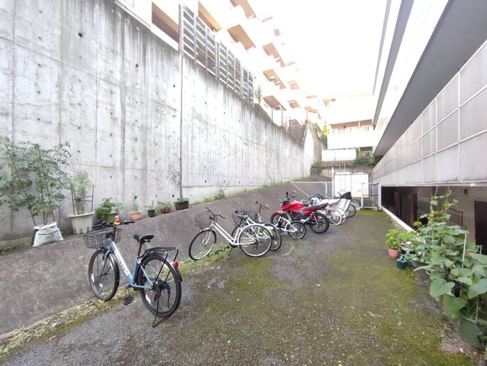 キャスケード28の物件外観写真