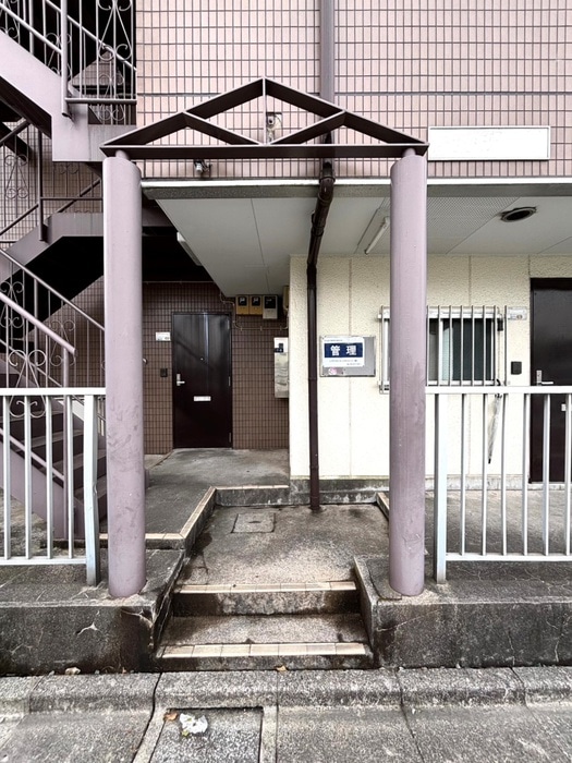 プチメゾン・トシの物件外観写真