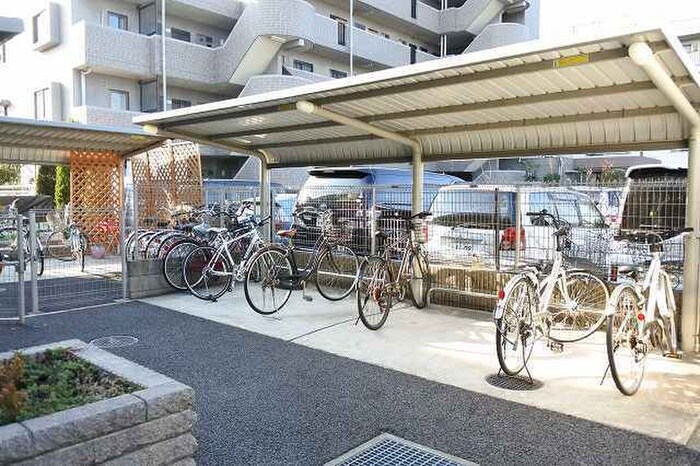 グロ－スリングの物件外観写真