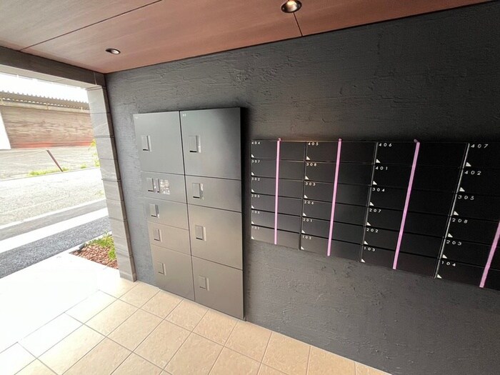 グローリオシェルト志村坂上の物件外観写真