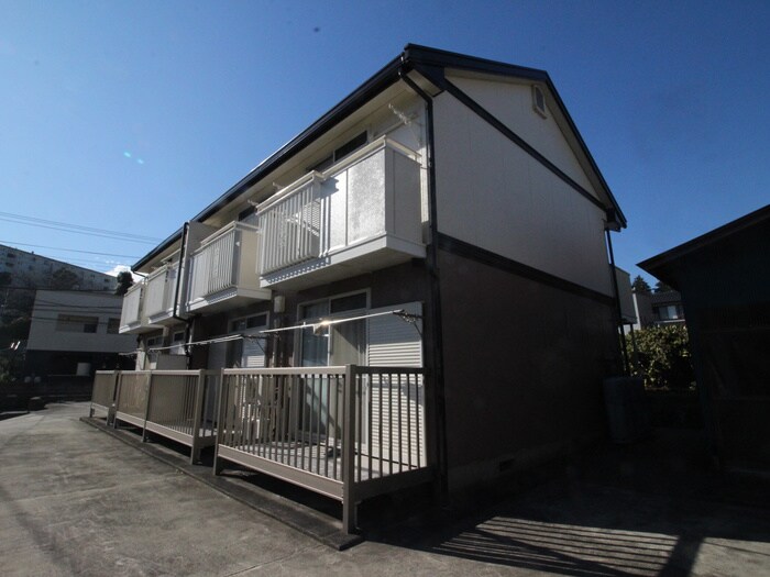 クレスト東海の物件外観写真