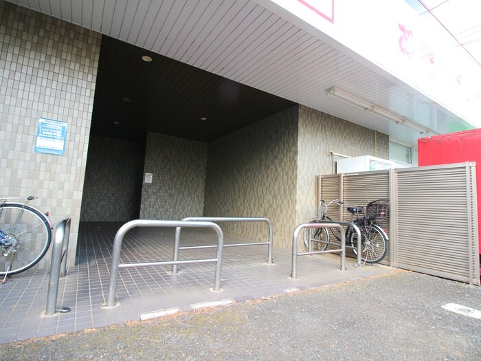 山崎第６ビルの物件外観写真