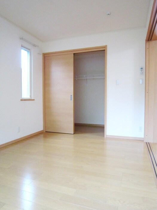 サイプラスNISHIKIの物件内観写真