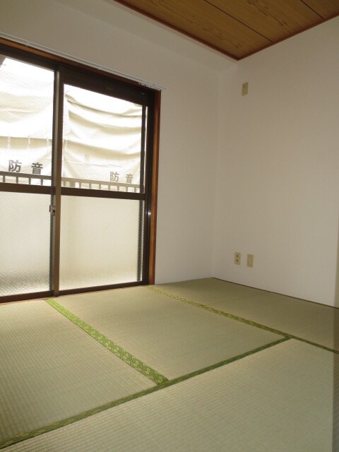 ファミ－ラシオンの物件内観写真