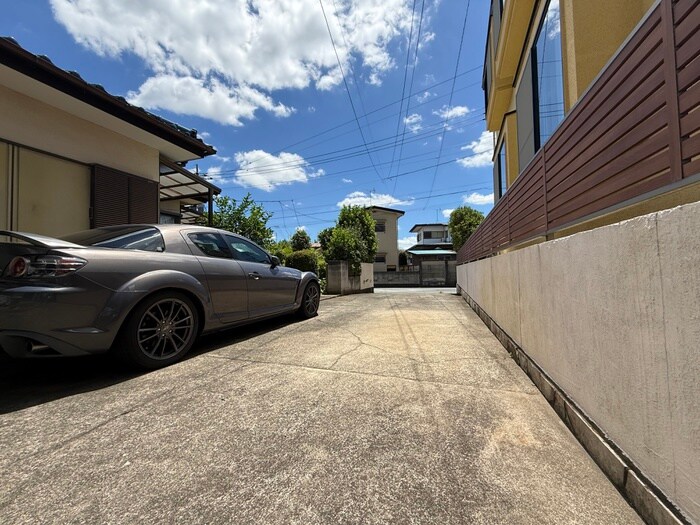 栗山邸の物件外観写真