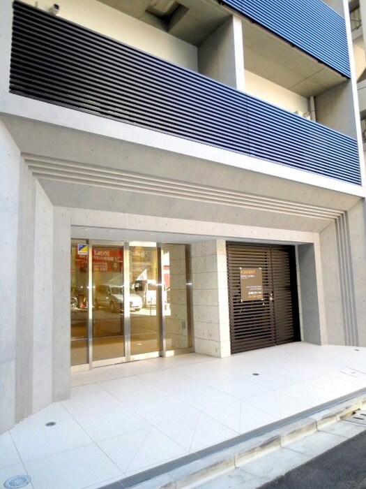 ドルフ２１スミカの物件外観写真