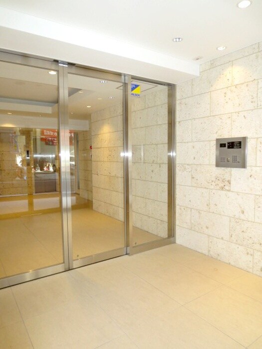 ドルフ２１スミカの物件外観写真