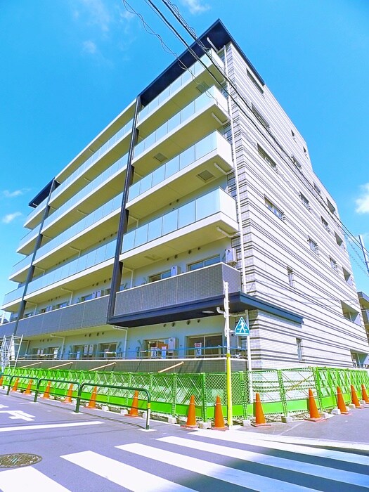 ホーリーホックの物件外観写真