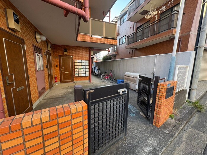 第３三信ビルの物件外観写真