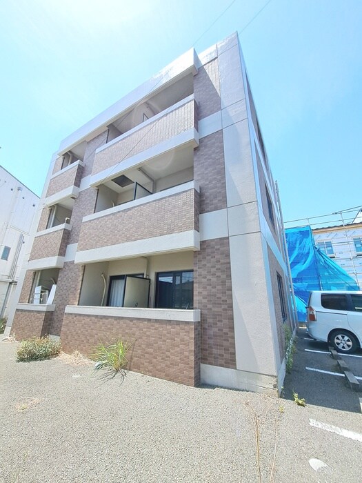 公郷エスポアの物件外観写真