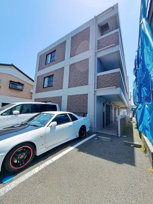 公郷エスポアの物件外観写真