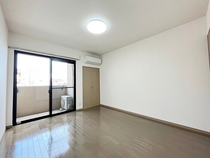 公郷エスポアの物件内観写真