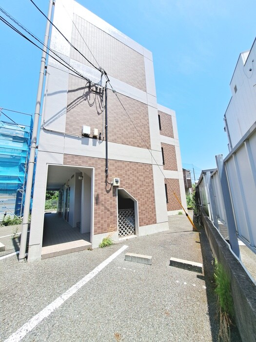 公郷エスポアの物件外観写真