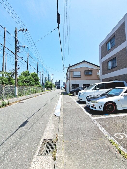 公郷エスポアの物件外観写真