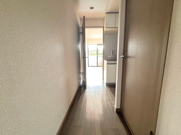 公郷エスポアの物件内観写真