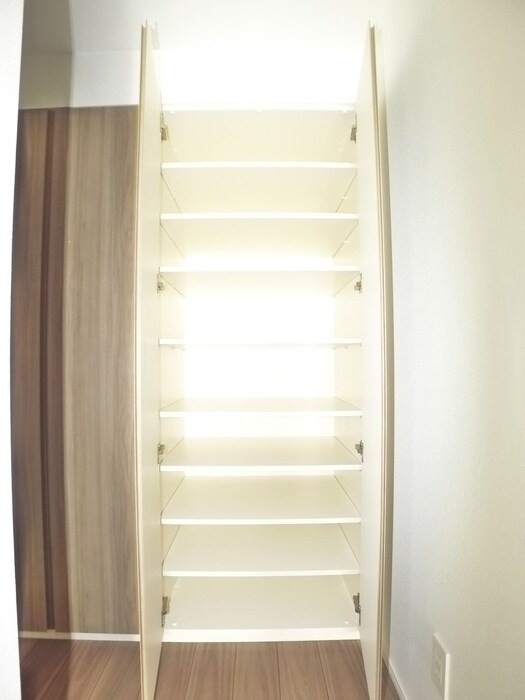 オーキッドレジデンス上野稲荷町の物件内観写真