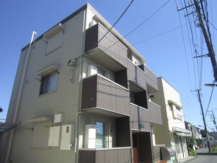 ルピナスシャトーの物件外観写真