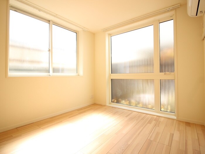 ポローニアクレスト中野の物件内観写真