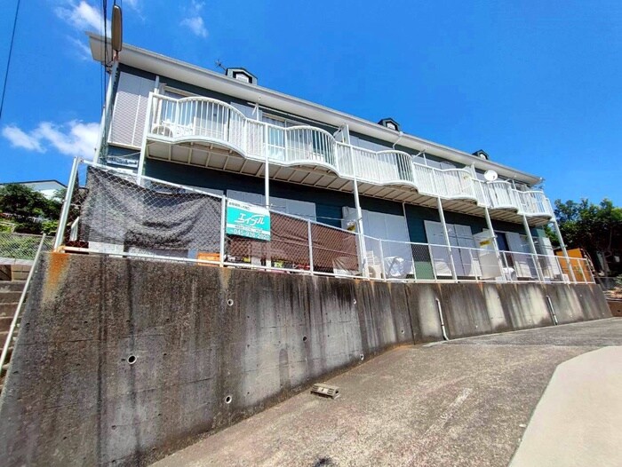 ウエストヒルズ Ⅱの物件外観写真