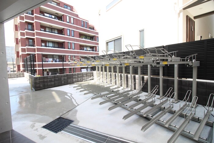 ラクラス中野弥生町の物件外観写真