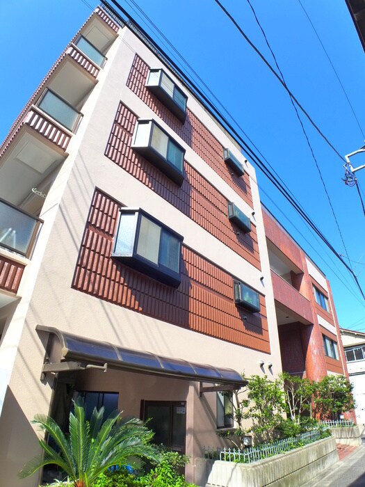 ロワイヤル大山の物件外観写真