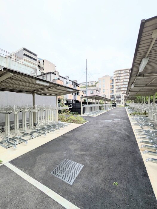 ｻﾞ･ﾊﾟｰｸﾊﾋﾞｵ神楽坂ﾚｼﾞﾃﾞﾝｽSouthの物件外観写真