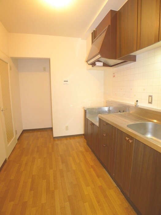 イーストパーク胡録台の物件内観写真