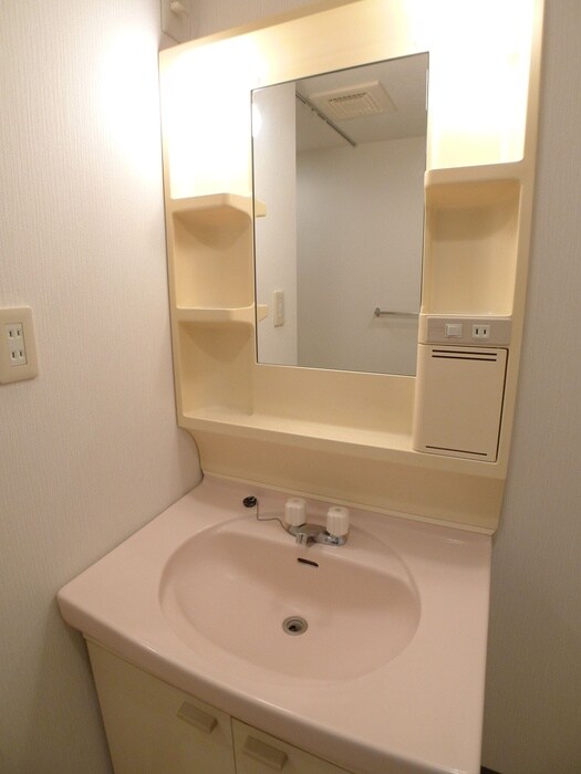 イーストパーク胡録台の物件内観写真