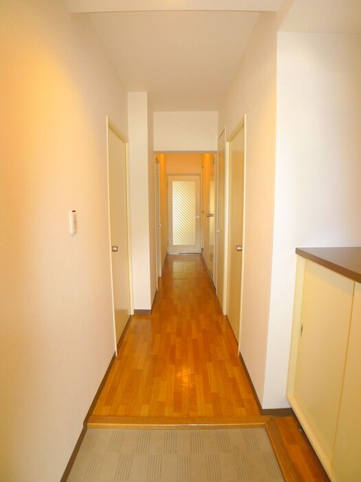 イーストパーク胡録台の物件内観写真