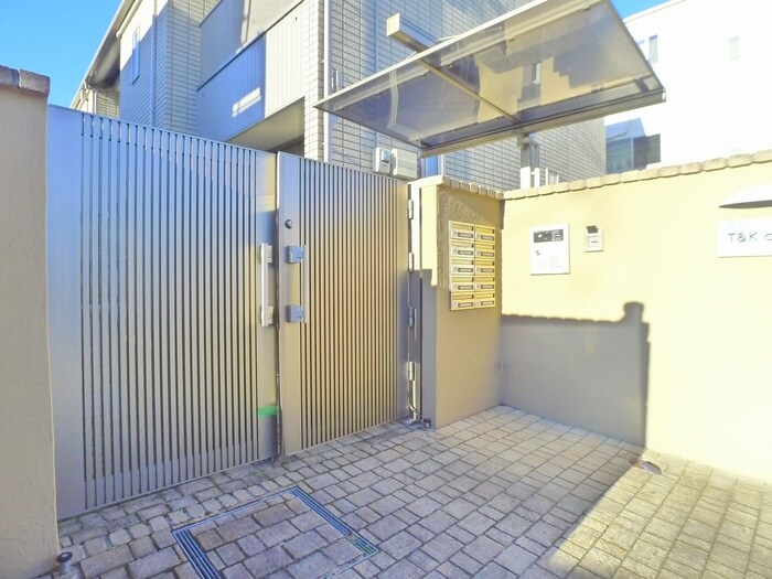 T&Kとねりの物件外観写真