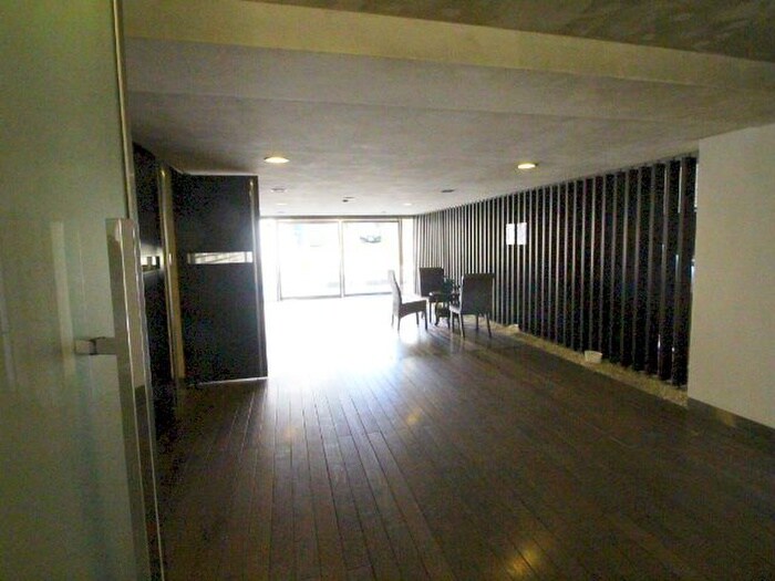 プライムア－バン三軒茶屋の物件外観写真