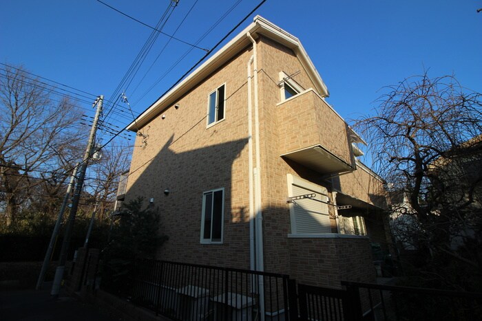 カ－サプラムの物件外観写真