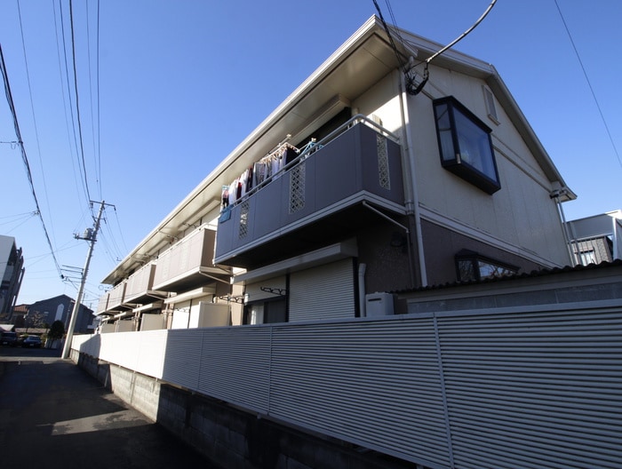 ザ・ドゥシェル(1－6号室)の物件外観写真