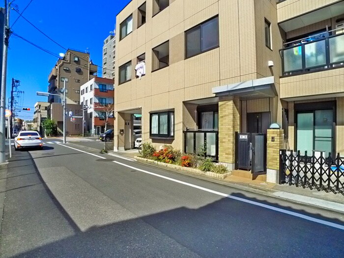 マンション倉持の物件外観写真