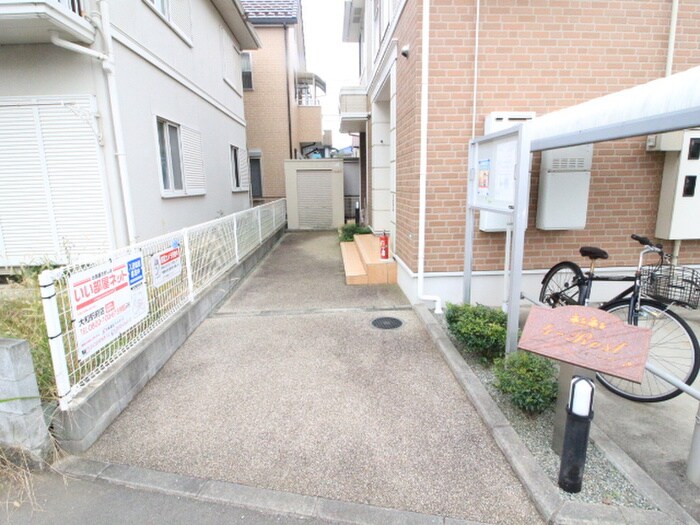 フォーレストの物件外観写真