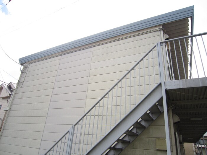 ハイツ中里の物件外観写真