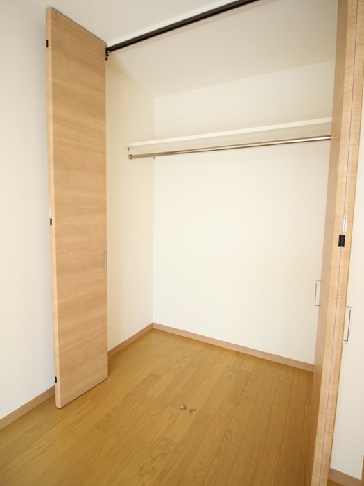 北新宿2-5-33の物件内観写真