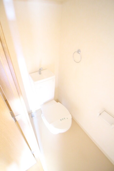 アンプル－ル　ベトン　相武台の物件内観写真