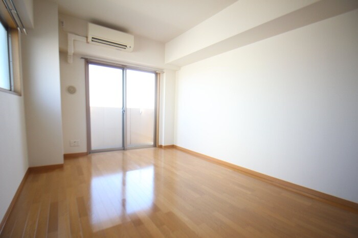 アンプル－ル　ベトン　相武台の物件内観写真