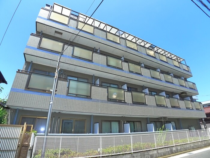 シャインドミールの物件外観写真