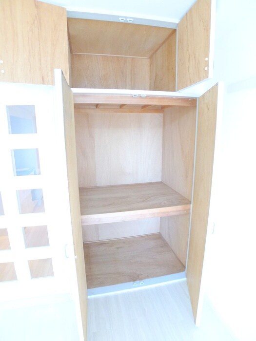 シャインドミールの物件内観写真